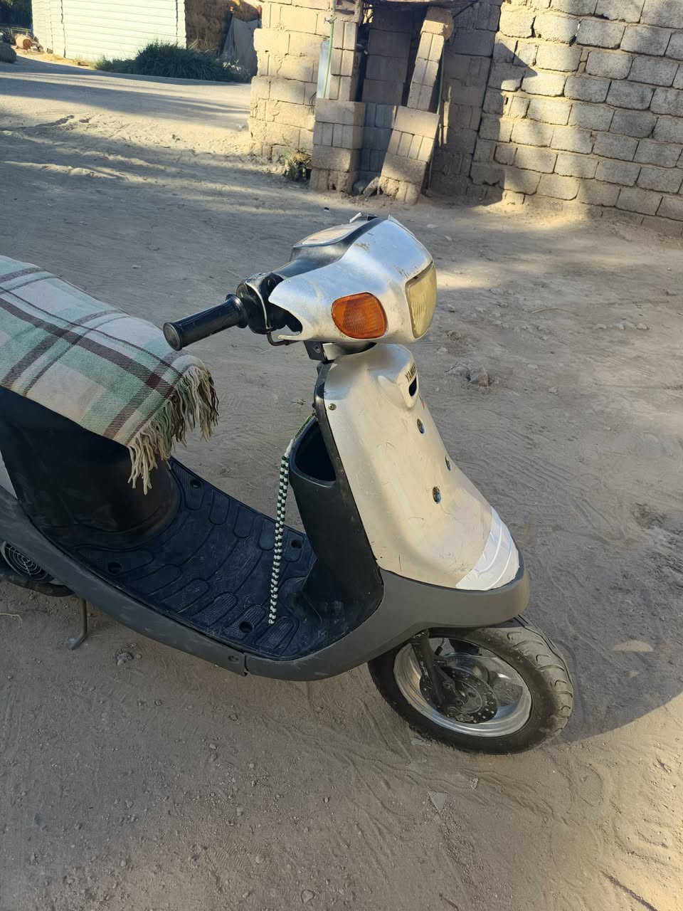 سلام عليك دراجه بطه شغاله كامله كهربائية مديل 2003 سعره 200 وبي مجال مكان طوريج ***********
