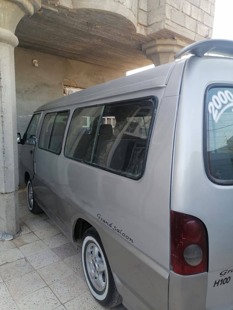 سلام عليكم اخوان هذا هوندا موديل 2000 سنويه لحد 30 حصه كاز بيها محرك معمر جديد تايات جديد طخم معمر جديد سياره مصبوغ عام مابيها ضربه ورقم انكليزي رقمها نينوى سعرها 70 وبيها مجال شويه وهذا رقمي ***********

