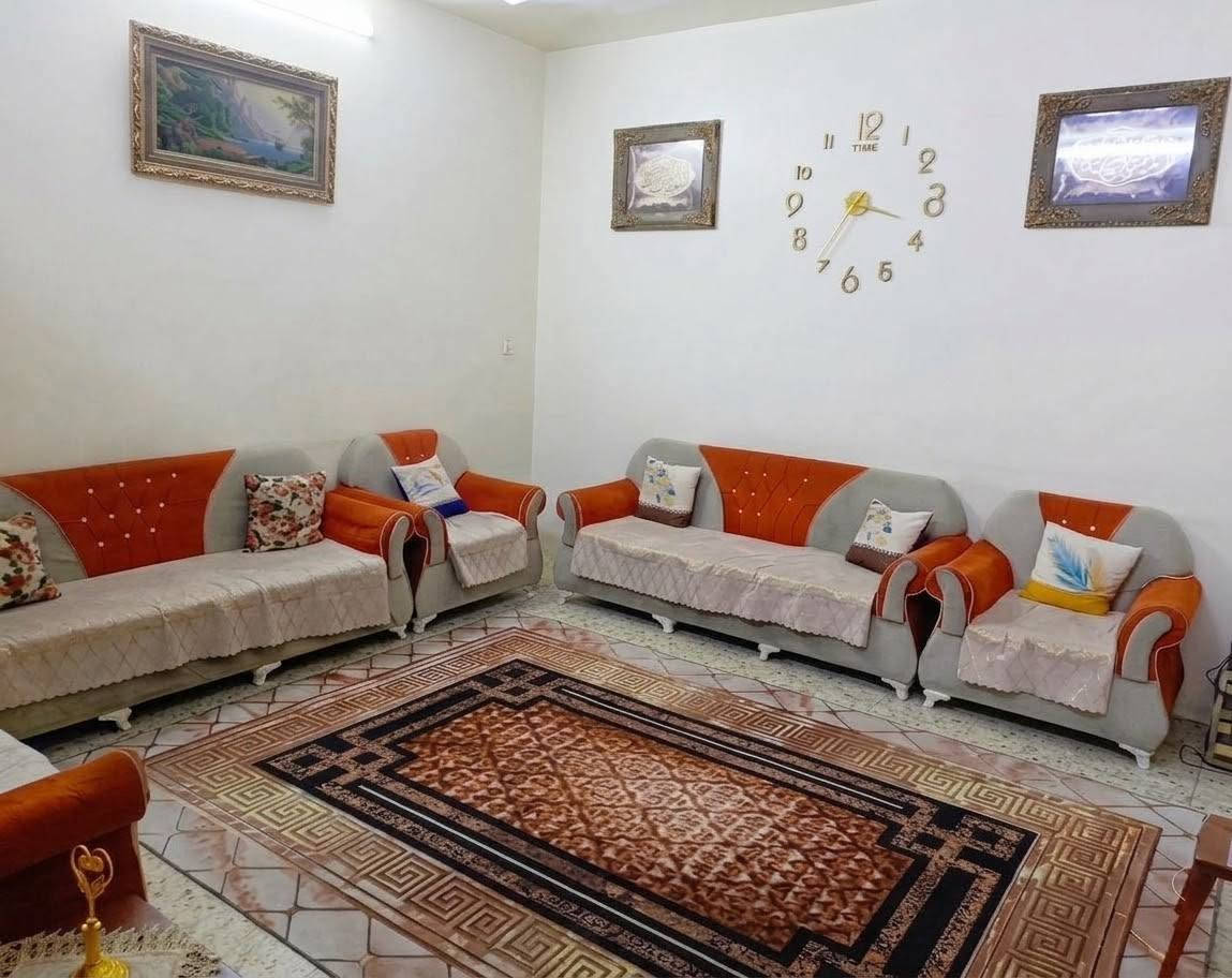 دار للبيع مساحة 100 متر  الواجهه 5×20طابقين ونصف يحتوي على 3غرف نوم وصاله واستقبال  البلديات زراعي  للاستفسار  ***********
