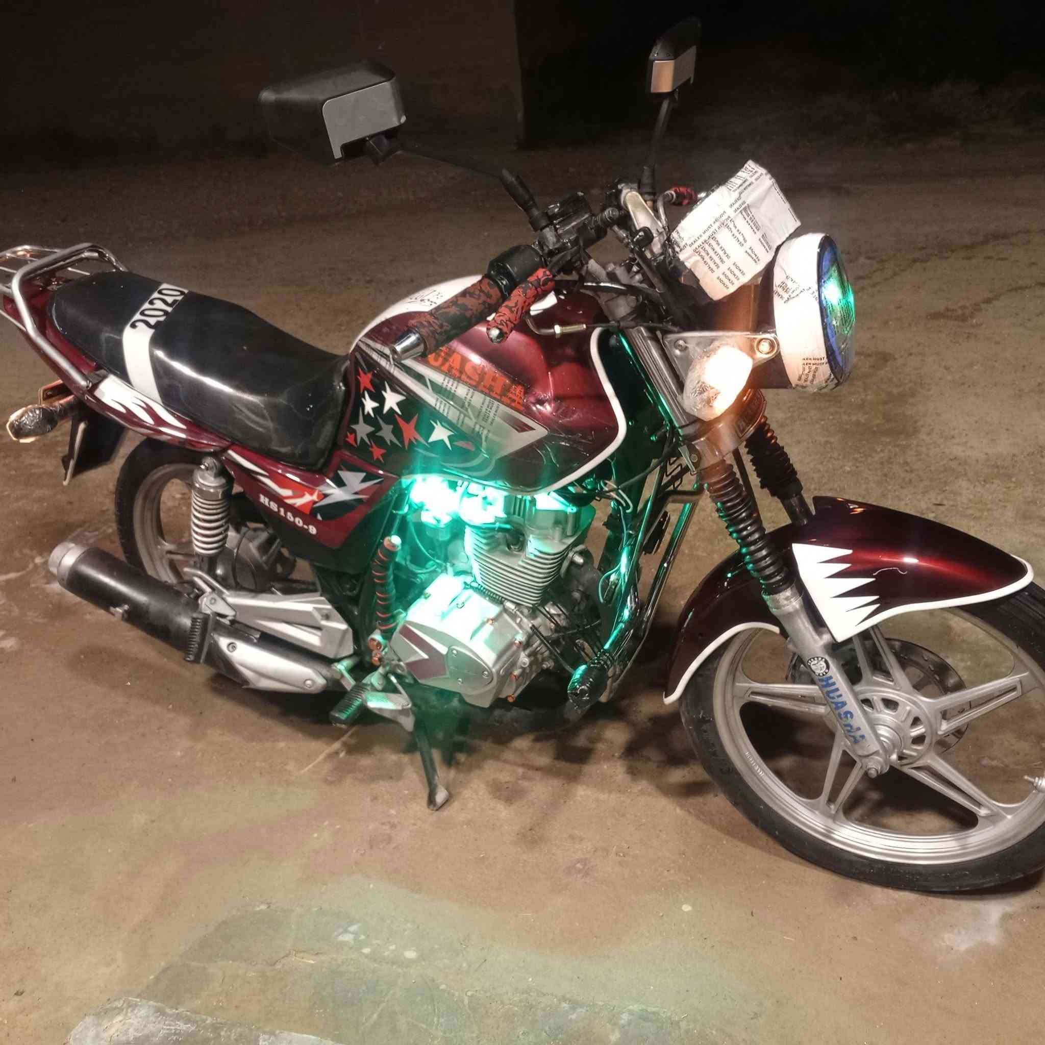 هيوشه موديل 17 محدثه 23
نظافه كدام العيون 🤍محرك ناعم ماكو هتزاز او رچه 
كهربائيات شغاله صلف +هندر 
السعر ٦٠٠ بيها مجال الطيبين 
***********☎️
