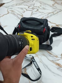نيكون 7200 • عدسة 70-300 • نظافة ١٠٠٪