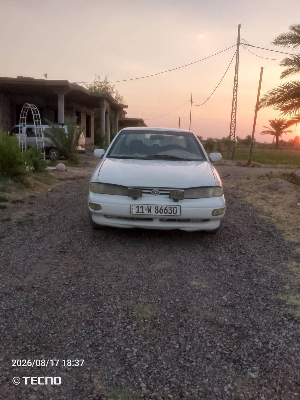 سلام عليكم كيا سيفا موديل 97 كير ومحرك خير من الله تخم تاير حدادية نضيفة مكينه مفتوح كير اوتوماتيك باتري جديد كهربايات كلها شغالة بسمي شرط التحويل السعر 32 وبيها مجال مكان السيارة بغداد ابو غريب من جيهة الرضوانية 
للبيع او مراوس بكياء بنكو نضيف 
‏‪***********‬‏....***********
