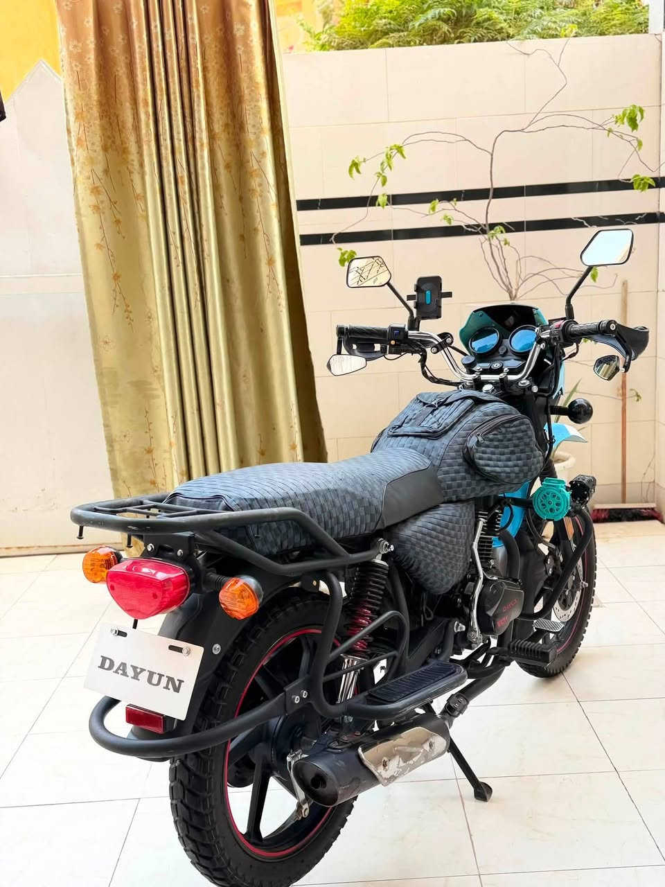 سلام عليكم
دايون جبلي للبيع دراجة مكفوله مابيها اي نقص سعر 1550 وبي مجال مستعجل ع بيعته الشراي يتصل،***********
