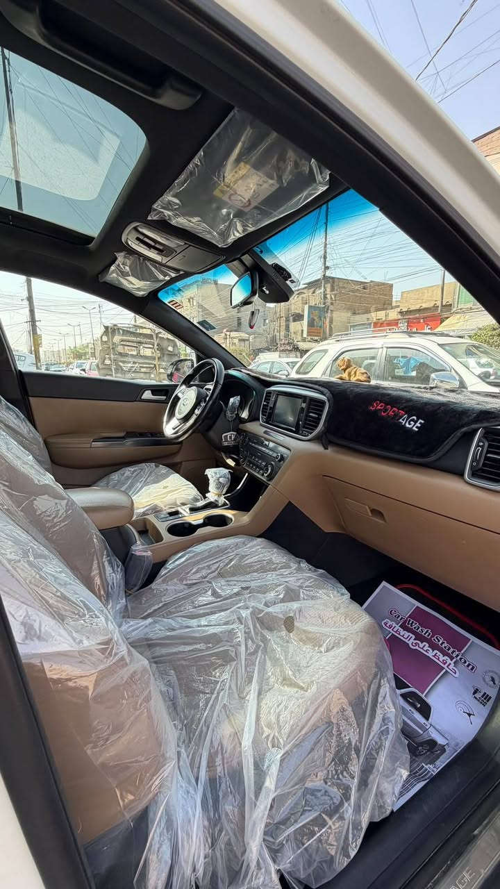 السلام عليكم كيا سبورتج موديل 2019 1/1 مكفولة من التبديل والحار فقط بارد قليل ماشية 116 قابلة للزيادة مكان السيارة بغداد الكرخ  ***********

