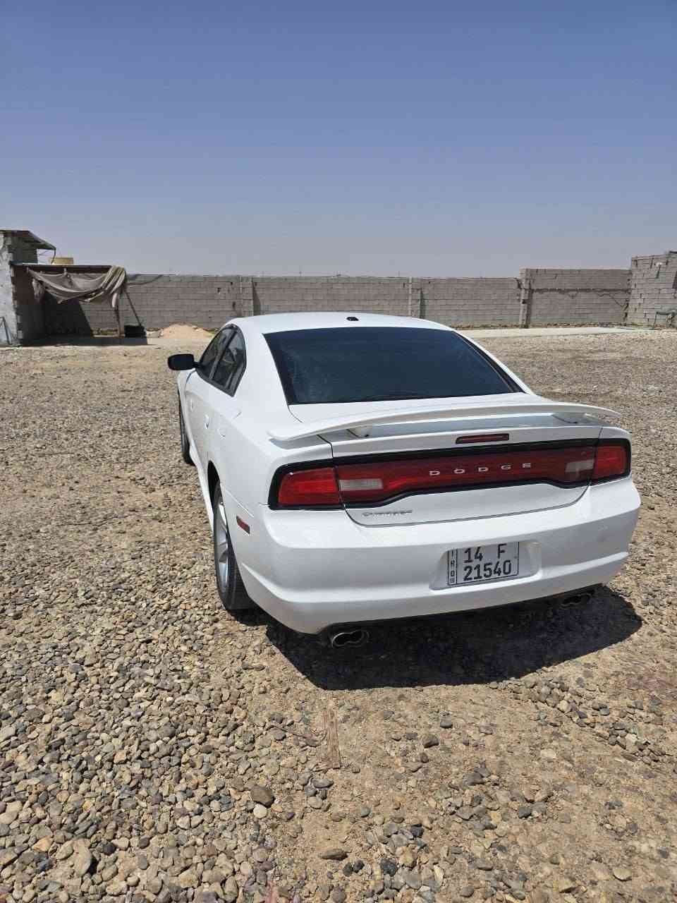 السلام عليكم
جارجر موديل 11 وارد كندي 
مكينه وكير وحداديه وتبريد اكسل تخم تاير كله كفاله رقم بصره سنويه جديده 
حادثها 3 قطع الاماميه 
مكاني ذي قار قلعه سكر 
***********
***********
واتساب واتصال .
سعرها ب125 وبيها مجال بسيط

