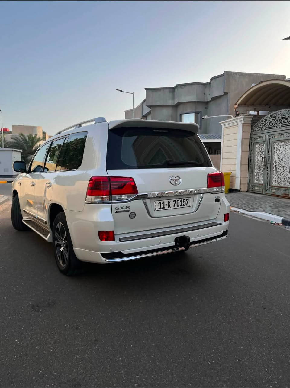 للبيع - تويوتا لاندكروزر GXR V8 موديل
2020
فول مواصفات اكفالة عامة
رقم بغداد
ماشية 100 لف كم فقط
لظيفة جداً جداً وحالتها ممتازه مغلفه PPFبل كامل
• محرك V8
• دفع رباعي
• فول مواصفات
• شاشات
• كامرة خلفية
• مقاعد جلد
• فتحه سقف
صندوق كهربائي
• تشغيل بصمة
• رنكات وكالة
. استخدام شخصي ونظيف جداً
$ السعر: 555 بيهه مجال رقم الهاتف (***********) العنوان
البصره الجزائر
