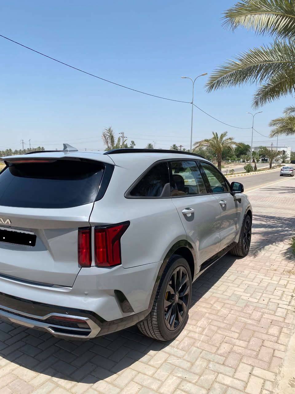 سورنتو ٢٠٢٣ • ٢٥٠٠ تيربو • رقم بغداد