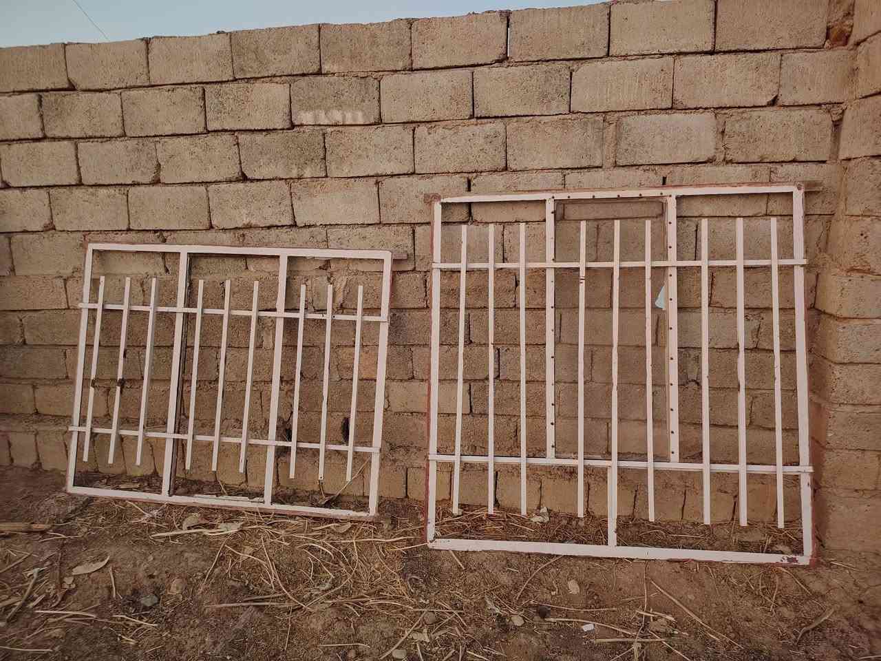 شبابيك حديد للبيع شيء قليل مستعملين نوعيه ثقيل   مكلف النشر ***********
***********
