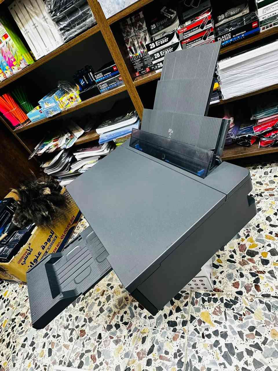 السلام عليكم طابعة ابسون A3+ L18050
مستخدم طابعة اقل من ٢٥٠ صفحة 

طابعة كلش جديدة ونضيفة 

جانت حرارية وحولتها فوتو 

مبدل بيها قاعدة وحساس مال هيد

مكاني بغداد 

وتوصيل موجود 

***********
