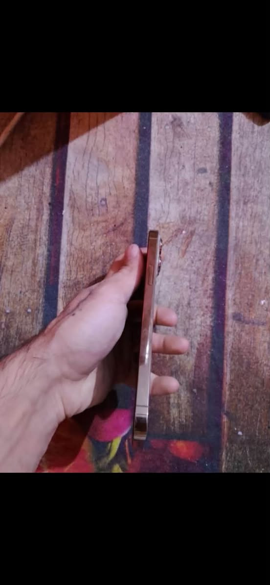 سلام عليكم ايفون 13 برو ماكس بلادي مامفتوح بطاريه 96% مامعلايه جهاز استخدامه قليل ذاكرة 256 اطار ذهبي المكان الشعب حي اور السعر 725 مجاله جدا بسيط للاستفسار واتساب ورصيد ***********
