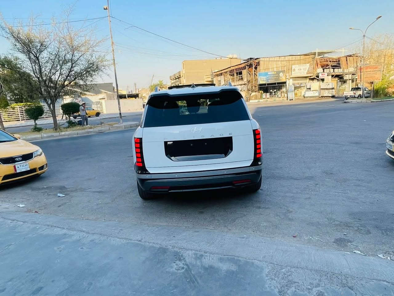 ياالله

السلام عليكم بلاسايد 2026  لمتد فول وارد امريكي

Hyundai Palisade 2026 3.5

              حجم المكينه : v6سعة3.5لتر

كير اوتماتيك 8نمر

الضرر : جاملغ يسرى تبدل نفس لون بدون دواخل

المسافة المقطوعه : 4000 ميل  

#مواصفاتها

1. شاشه 

2.كامرات 360

3.بنوراما طكتين

4.بصمه

5.كشنات جلد ابيض ثلجي

6.تشغيل عن بعد

7.هيترات بالكشنات وتبريد 

8.حساسات خلفيه امامي

9. رادارات 360

10.كشنات خلفيه كهرباء

11.لد امامي

12. سبعه راكب

13.تو ويل

14. اشاير بالمري

15. ايقاف ذاتي

16.قطعتين تبريد

17.تحديد مسار

18. هيترات بالكشنات الخلفيه وتبريد

19. اوتو بارك

20.شحن وايرليس

22.مري شفط

#السعر :410مرقم بغداد وبيها مجال  شهداء بسم صديقي

تفاصيل اكثر هذا رقمي *********** تحياتي

مكاني بغداد الامين
