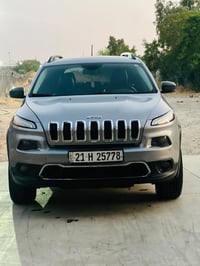 سياره جيب شيروكي موديل 2018 سياره بيها صبغ بونيت فقط بدون دواخل تخم تا...