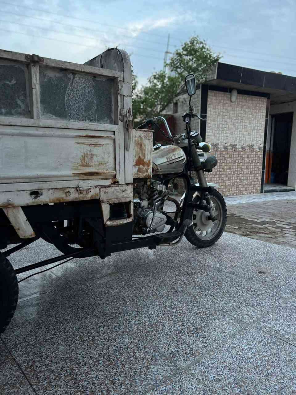 السلام عليكم ستوته ام تي ار ادوات كفاله عشائر ستوته جاهزه من اي نقص مكنيه جديده ضفيره جديده شاصي نظيف ستوته حلوه مالت بيت الشراي يجيني خاص السعر 750 وبيها مجال مكان القرنه ثغر حريبه قرب ملعب 11 رقمي ***********
