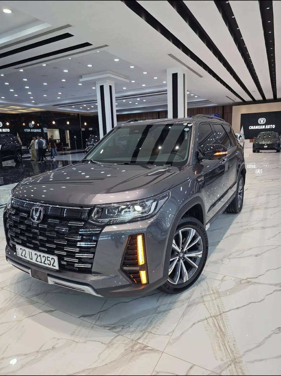 سنة الطراز 2026         (CS95)
متوفر البيع اقساط بدون كفيل وعروض على أسعار النقد

الاداء 

محرك 2000 يقبل البنزين العادي بضمان من الشركة +ناقل حركة 8 سرعات AT +قوة الحصان 233+العزم390+حجم خزان الوقود 74L+وضعيات القيادة 4+نظام دفع العجلات 4wd.2wd.auto+حجم العجلاتR20

المواصفات 

السيارة 7 راكب+رادار امامي مانع اصطدام +كامرة محيطية 360+كامرة امامية تحديد وتعديل مسار+حساسات امامية وخلفية+ السقف بانوراما+تشغيل عن بعد+صندوق كهربائي +الضوء Led نهاري +جميع النوافذ auto+المكيف 3 +مقاعد تبريد كهربائية +حفظ 3 وضعيات لمقعد السائق+اضائة داخلية 65 لون +شاحن لاسلكي+شاشة ذكية 12 أنج+ثلاجة .

بالاضافة تعتبر المركبة سي اس 95 من اعلى فئات شانجان 

للتواصل والاستفسار :*********** 

مستشار مبيعات شركة شانجان :حذيفة ألشمري
