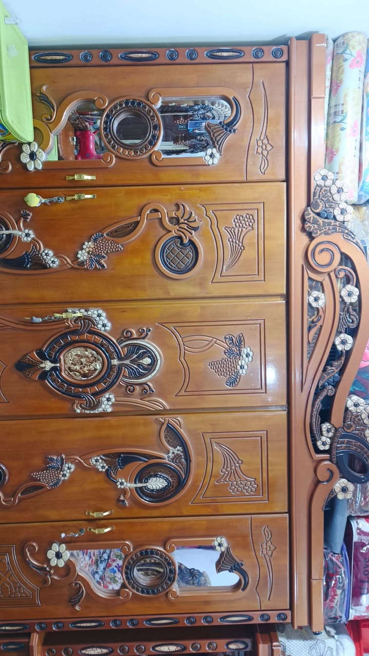 السلام عليكم غرفه للبيع شراي خابر كلف بالنشر مكان ناصريه***********
