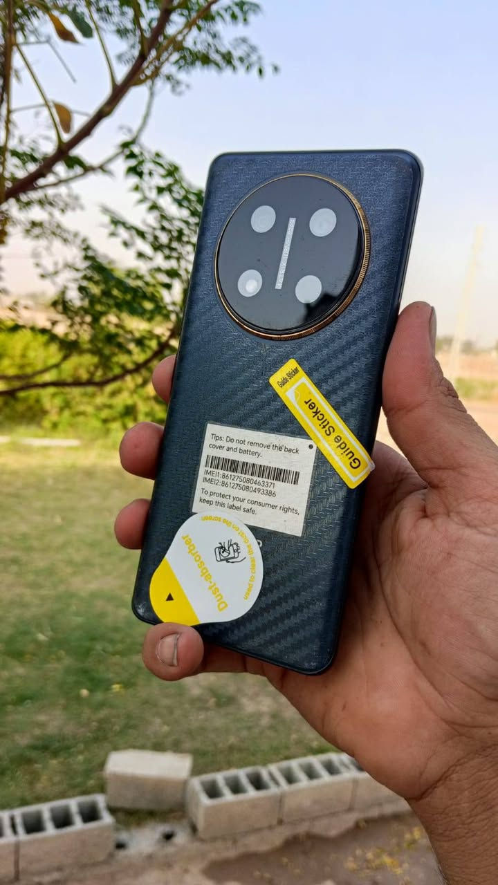 شاشة 6.7 LTPO 120Hz • سناب دراغون 8 جن 2 • 12/16 رام