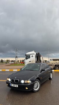 بيأم 2001 • تايرات جديدة • قعرا