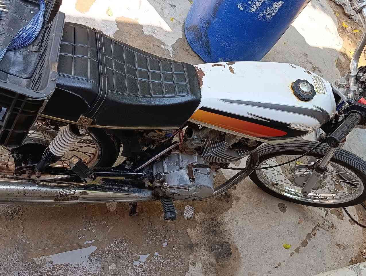 سلام عليكم دراجا للبيع كهربائيات شقاله دراجه حلوا ومناسبه بيع مستعجل سعر 200 وبيها مجال غليل رقم***********
