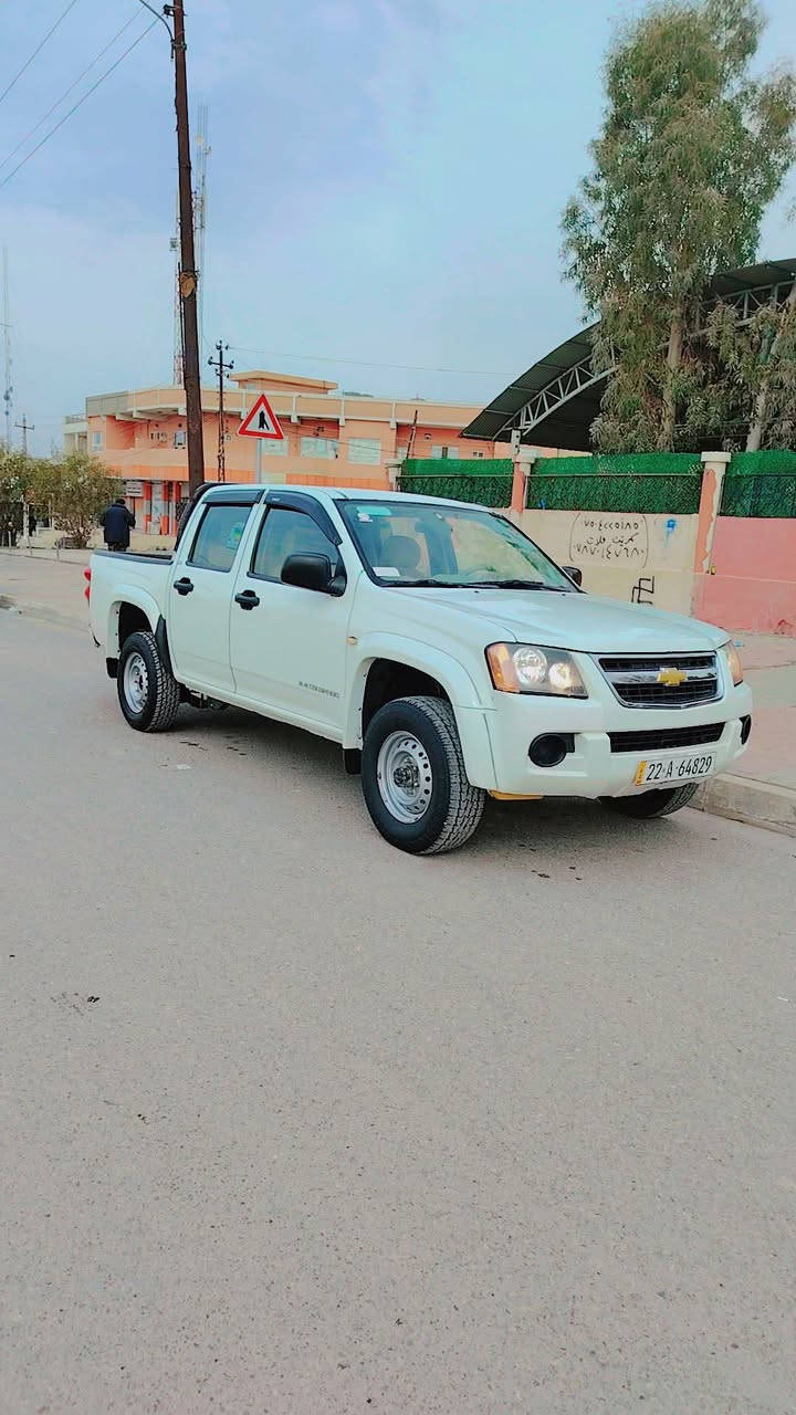 شۆفرلێت کۆلۆرادۆ ٢٠٠٩
مەکینه گەوره دەبل اکسل 
سەنەوی نوێیه 
بێ سبوغ 
چوار تایەی نوێ 
***********
