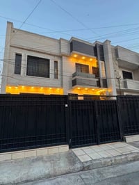 دار 100متر ركن للبيع بناء حديث🏫 واجه 10نزال10 يحتوي على صالة ومطبخ و3ص...