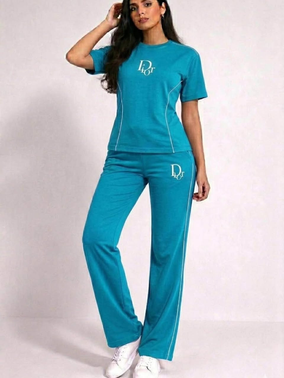 سعر الدرزن ٩٥
القياس M.L.XL.2XL
توصيل جميع محافظات العراق ٥
للحجز والاستفسار مراسلة الصفحة 
***********
