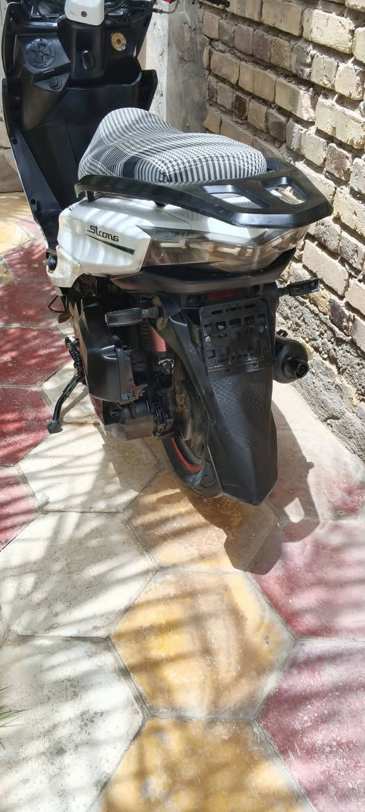 سكنس سترونك موديل 23 دراجه توني مجفتها نعمه من الله معدل غراضها كال مال شركه كلهن من لايت من كهربائيات من كلشي دراجه نظيفه 
السعر 350 وبيها مجال مستعجل على بيعتها
الموقع /ناصريه سوك الشيوخ 
للاستفسار الاتصال على رقم /***********
