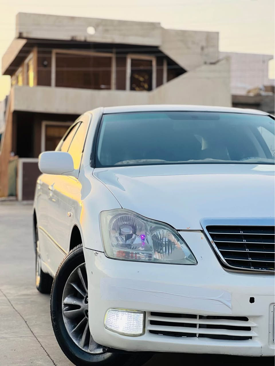 ﷽

تــۆیــۆتــا کــراون - شــاهــانــە 
بـــڕاوە 
١٨٢ 
 دوو دوگمه‌ 

٤ کوشن کارەبا

مەرکەزی
تایەی جوان و تازه‌
سەقف شوشە
ناو و دەرەوەی سفر و رەقەم یەک
کامل مەسرەف بێ 

سەیارەکە کۆدی هه‌یه‌ باركۆدی وه‌ر گرتوه‌
ناونیشان  قه‌زای دووكان
سعر ٤٨  گه‌لا *********** السليمانية, العراق
