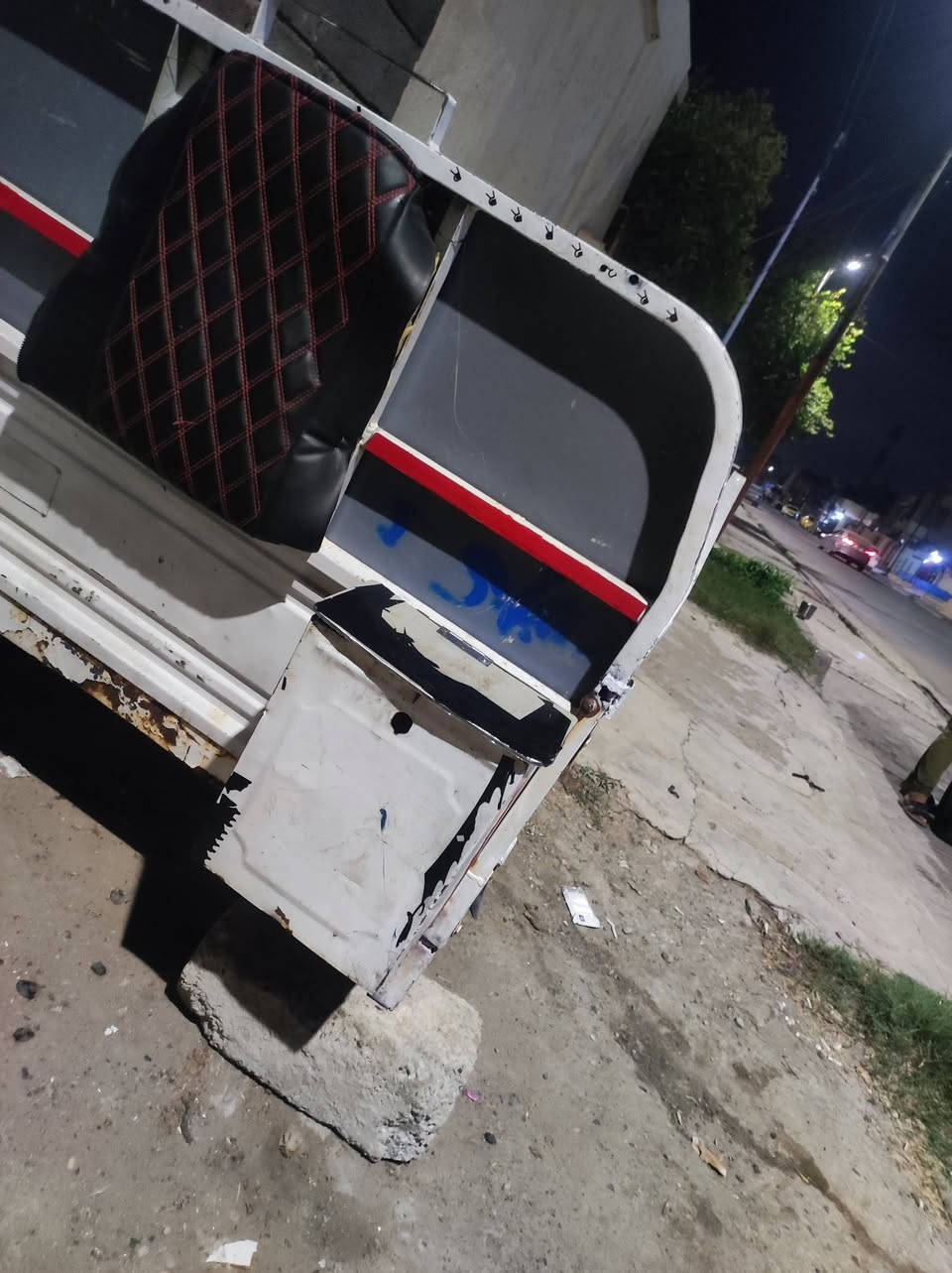 بودي قلاب  للبيع نضيف حيل
*********** اتصال ع رقم او واتساب
