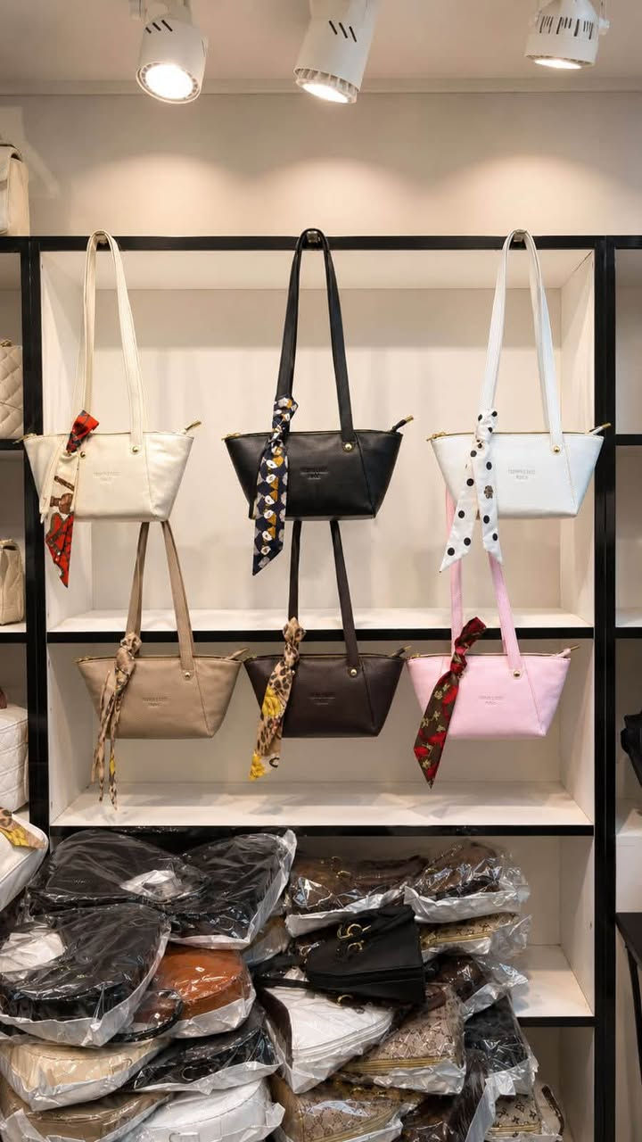 👜 سعر القطعة: 5,000 دينار فقط 🩷
✨ متوفر بيع مفرد وجملة

📦 توصيل لجميع محافظات العراق

🎀 كروب المفرد: https://t.me/lorenbags

🎀 كروب الجملة: https://t.me/bagswoman7

 

📩للحجز ***********
