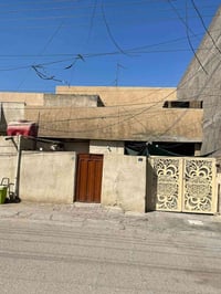 بيت للبيع مساحة 200متر واجهية 10نزال21 يحتوي على غرفتين واستقبال جوة و...