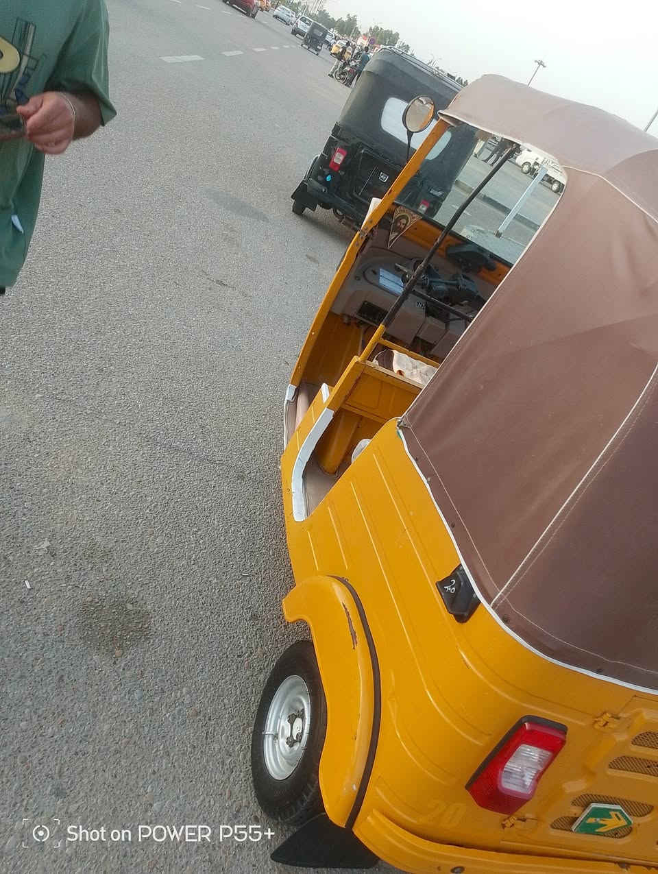 سلام وعليكم شباب تكتك 20 رقم وسنويه تكتك جاهزه تخم تاير فراشات دوشمه جاهزه التكتك 6250مامتواجد واتساب ***********خابرني وتدلل
