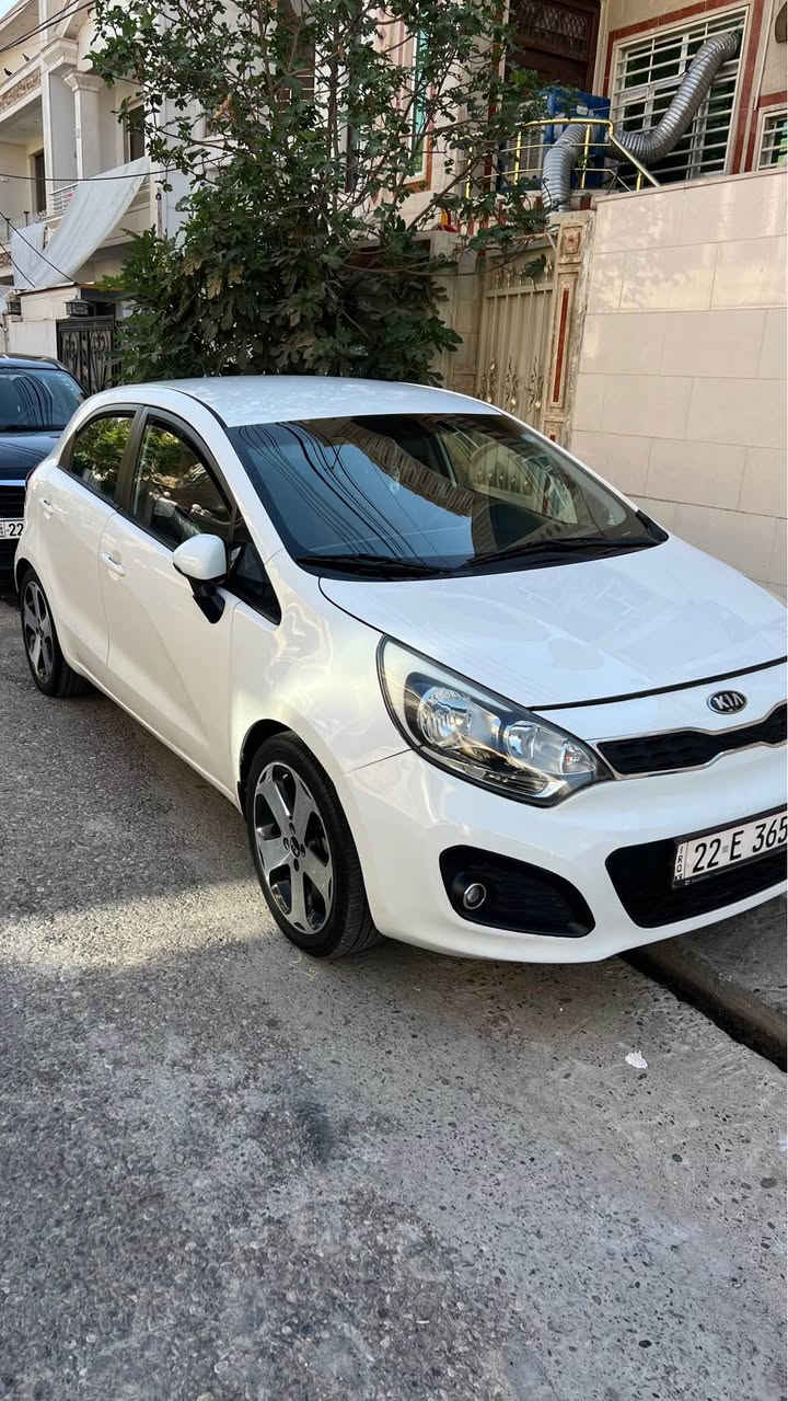 Kia rio 2014 سلاو ریز کیا رییۆی خەلیجی سپی بەفری گیرتۆماتیک+شاشەو کامیرە+سوکان ڤۆلیۆمو تحدید سرحە+جام کارەبایوو ئاوینە شەفت +سئ مۆدی لیخورین حادیو تماتیکو شەفتی سوکان+ مەکینەو گیرو تەبرید بەشەرتی فەحس سەیارەکە ئی مالییە بەناوی خۆمانە زۆر خاوینو بئ مەسروفە چرکەی تیدانیە رەقەمو سەنویو هەزەی هەموو نوییە وەکو سبوغ سئ پارچەو بستیکی هەیە بئ ژۆریو بئ ارباك پیشو پشتی کەپسە بەناوکردنو غرامەش بەشەرت سحری ٧٨ کەمیک مەجال لە هەولیرم  م*********** أربيل, العراق
