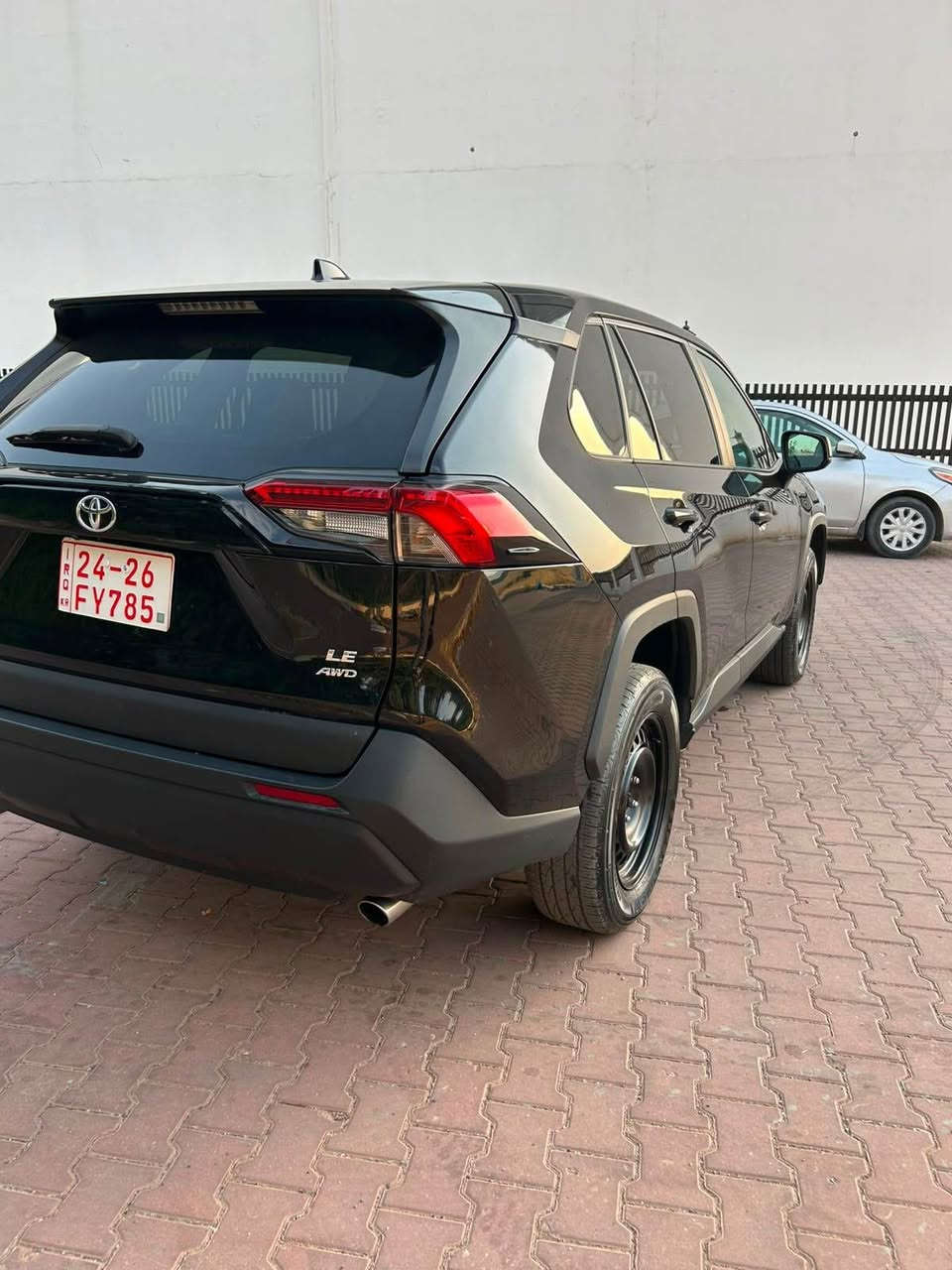 تويوتا رافور 2024 LE AWD شكل جديد
بجم و خلفى سياره كبس بلادى 💯
حادث خفيف : راس جاملغ صبغ مكانين بارد
رقم شاصى : 2T3F1RFV2RW431267
السعر : 196 و بيها مجال بسيط 
محرك 4 سلندر : 2500 🚀
حجر گزوز لايتات رادار راديتر بگلايد بلاد ‭ 💯
                                     جميع ايرباگات سليمه عدا برده 💯
                                                سياره ماشييه : 41  الف ميل 
‏‎موصفات 
‏‎فور ويل 
                                                                   شاشه الكترونيه  
‏‎بريك بصمه 
‏‎نضام HOLD
‏‎رادار امامى 
‏‎رادار جوانب 
‏‎رادار خلف 
‏‎رادار خط شارع 
‏‎تبريد قطعتين 
‏‎دبريت لامس 
                                سياره شرط ترقيم اربيل سليماني دهوك 
                                  اتصال او واتساب : ‭***********‬ 
اتصال او واتساب: *********** أربيل, العراق
