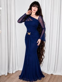 فستان شيفون مبطن ♥️ متوفر بقياس ٣٨. ٤٠. ٤٢. ٤٤ يوجد توصيل جميع المحافظ...