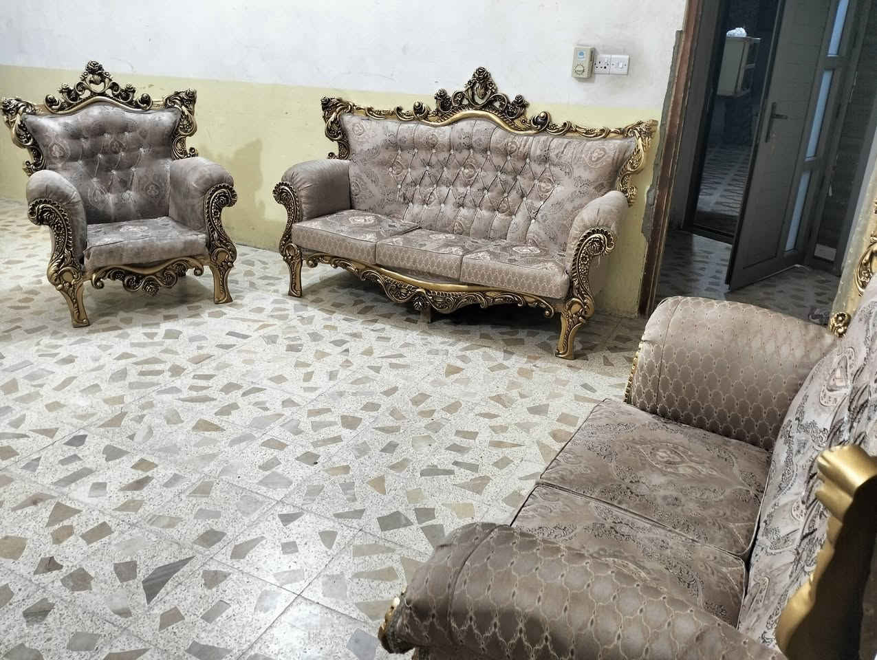 تخم ملكي كلش نظيف 10نفرات السعر 275الف قفل والشراي يتصل بالرقم ***********المكان بعقوبه بهرز
