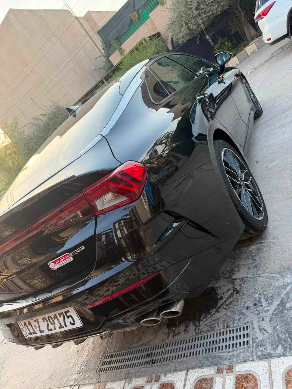 K5 / Gt /2023موديل
محرك 2500 توربو  ، رقم بغداد
✅فول مواصفات 

1-بصمه+تشغيل عن بعد
2-شحن هاتف لاسلكي 
3- قياده ذاتيه ؏ الخطوط السريعه
4- هاند بريك بصمه 
5- بانوراما
6-  تاير وويل بلادي حجم 19 
7-نضام ABS
8- اشاير بالمري
9-رادار امامي خلفي
هواي مواصفات ومعروفة مواصفات الGT ماشيه 34 الف فقط ، حادثها فقط بارد بالجاملغ الخلفي وخلف الدعامية الخلفية بدون ايرباك بدون دواخل 
السعر  180 مجال بسيط
مكاني بغداد السيارة بأسمي
للتواصل ***********
