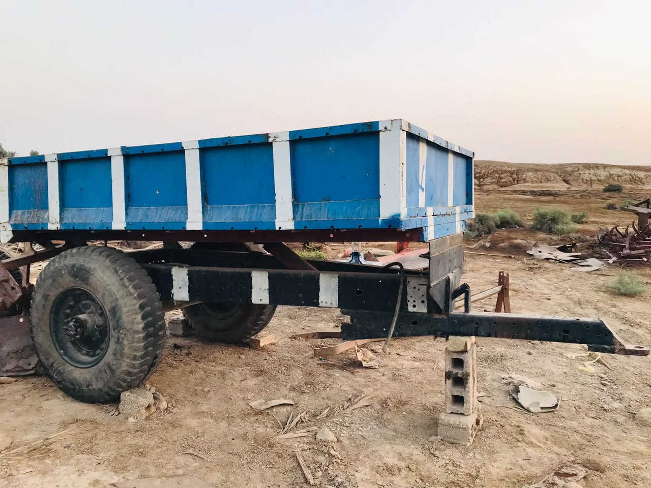 السلام عليكم للبيع عربانه حدادي جاهزه باب ونج وصونده مكاني كربلاء الاستفسار ***********
