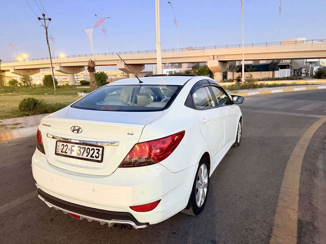 اكسنت  موديل 2014 مواصفات بلو فول مواصفات گير  اوتماتيك ومحرك شرط سنوية جديد لحد 2030 بيها دفتر بانزين بدون صبغ ثلاث مكانات كارت اصغير بيها تعديل بارد اثنين سلايت حساس خلفي شاشه ايباد تحكم استيرن كامرة خلفي صدر جديد تيارات جديد باتري جديد تبريد ثلج تدفئة شغال كهربائيات كلها شغال سيارة مال بيت بدون نواقص السعر 104بيها مجال بسيط مراوي حسب قناعه بيع نقد فقط عنوان كركوك طريق بغداد يم حلويات اطلس رقم *********** كركوك, العراق
