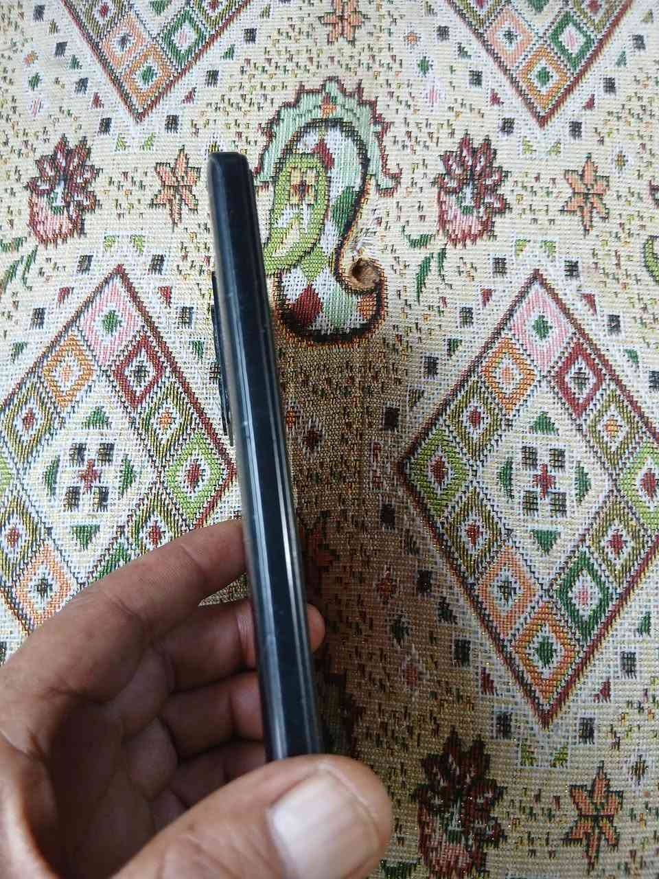 تلفون ردمي 12بلاص فايف جي بيه ضربه بل شاشه شغال جهاز راقي للبيع مروس يرهم ذاكره 265 واتساب ***********
