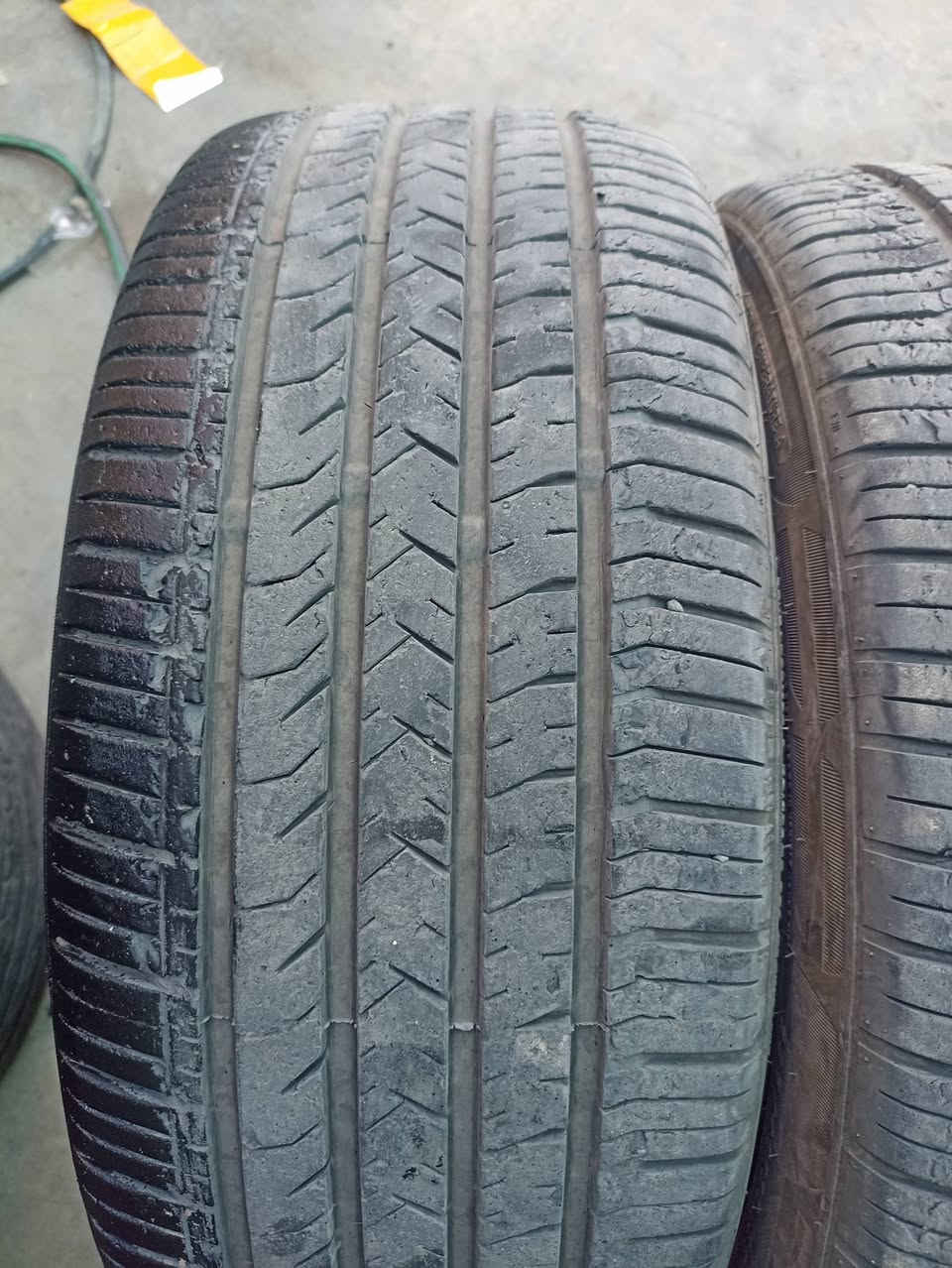 225 45 18
ئاڵتون تاقم تایەی 225 45 18 تایلەندی بەشەرتی هەموو شتێک
بۆ هەموو ویلی 18 ئەبێ بە تایبەتی بۆ دینگە دەرج یەک 
 بۆ فرۆشتن لە سلێمانیم 
***********
***********
