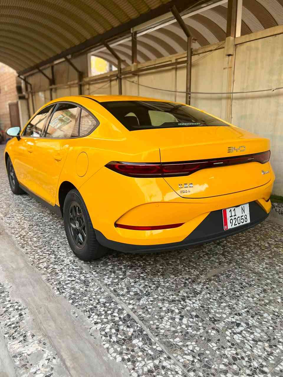 بي واي دي كن بلاس 2025 رقم بغداد أجره
Byd Qin Plus 2025 
السياره على وضع الشركة كفاله عامه الممشه الكلي 18 الف 
داخل زيتوني كامل ملحقات السياره فول ومعروفه المواصفات 
3 انظمة (( بانزين - هايبرد - كهرباء )) 

السعر : 20 مليون 
الهاتف : *********** 
العنوان : بغداد
