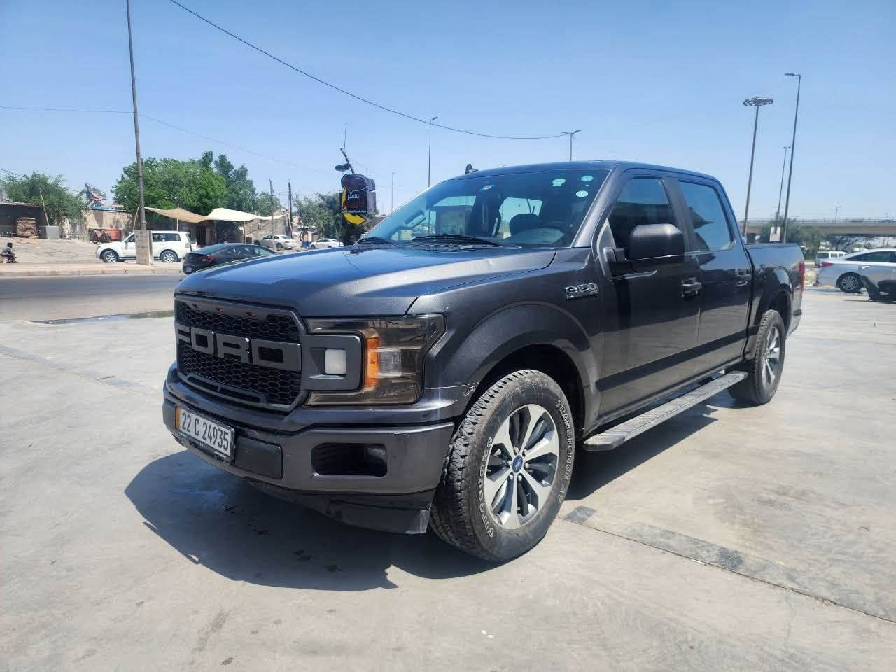 سلام عليكم سياره ford f-150 STX 
موديل السياره 2020
حجم المحرك 3500  تون تيربو 
جنطه خلفيه  صبغ و  نص جاملغ الأمامي الايمن صبغ 
سعر  225 للستفسار الاتصال على الرقم ***********
