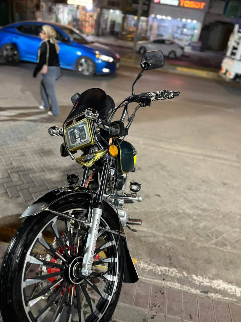 السلام عليكم 

🏍️ للبيع دراجة إيراني نظيفة جداً 🏍️

✨ موديل 2025 – شكل 2026، نازلة 2026
🔹 مكينة 200cc حقيقي أم العينة
🔹 الماكينة سوبر + تبريد للمكينة
🔹 شاشة أم تعرض
🔹 مكفولة كفالة عامة
🔹 الدراجة حلوة ومرتبة ونظيفة جداً
🔹 كاملة ومتكاملة وما ناقصها أي شي
🔹 جاهزة للاستخدام وما تحتاج أي صرف

💰 السعر 950 ألف دينار وبيها مجال للجادين

📍 المكان: بغداد – العامرية
📞 ***********

🔥 دراجة نظيفة ومرتبة، واللي يشوفها على الطبيعة يعرف قيمتها.
