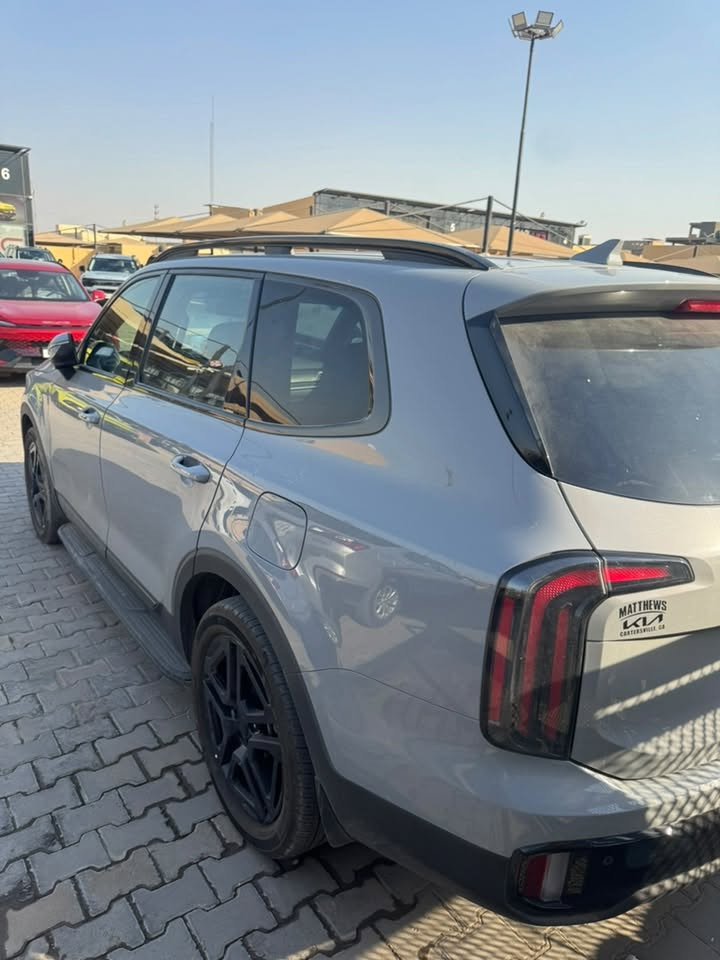 فقط بيع ..
2025 Kia Telluride EX X-Line
كيا تيلورايد EX X-Line 2025

بيه جاملغ أو بنيد مصلح أو جاهزه السياره 
كتاب شهداء بابل 
للتواصل ***********
