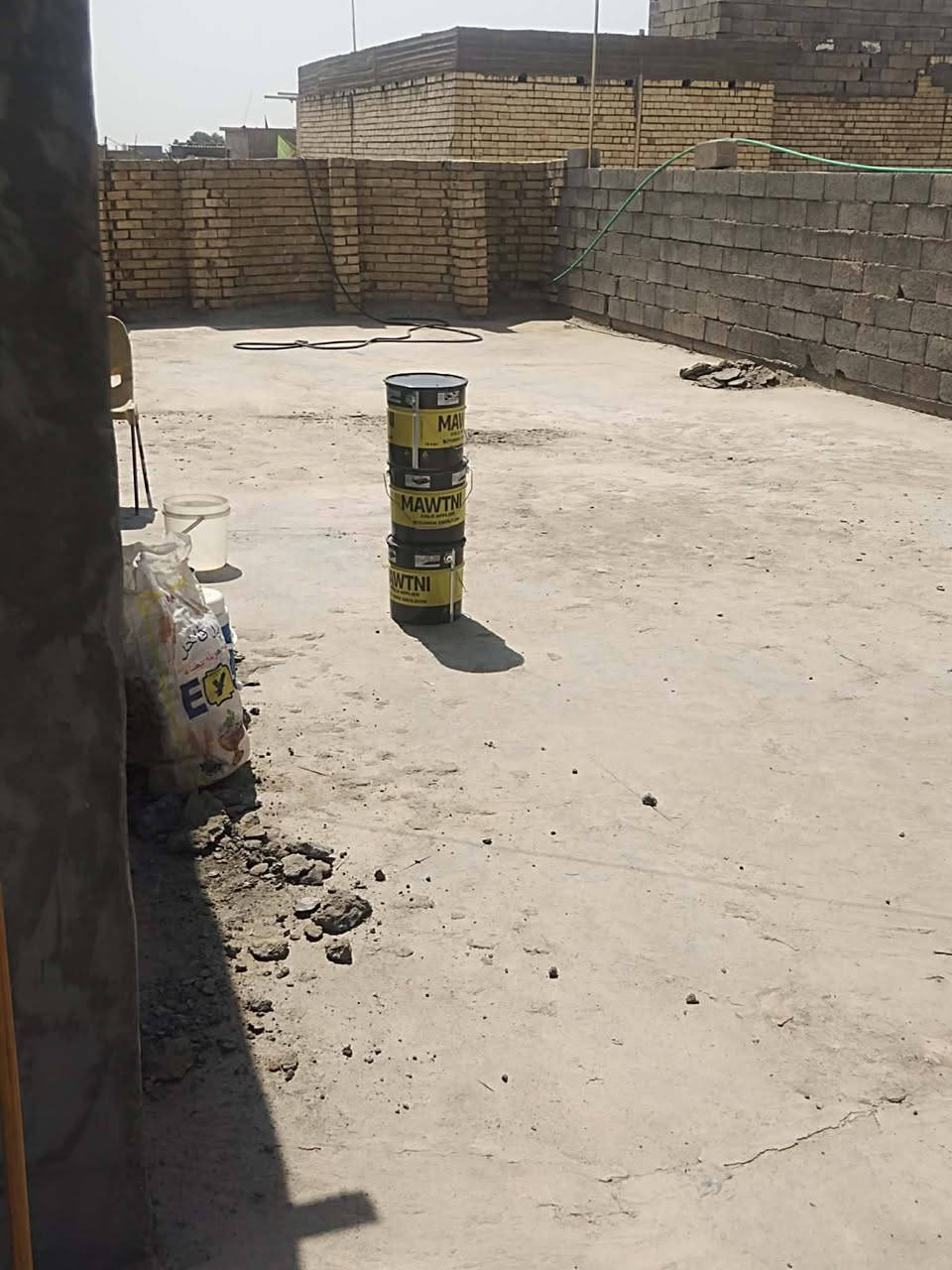 سلام عليكم اخوان خلفى تزفيت عادة ماستك  فلانكوت  يوجد كادر تنضيف صطح وغسل في الفارة  بادارة ابو ياسر ***********
