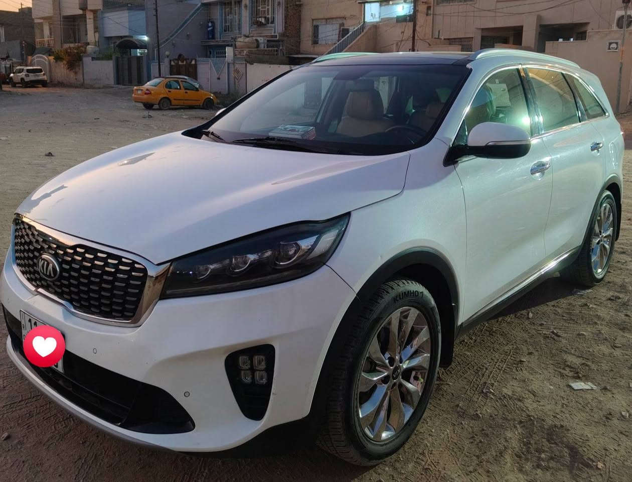 سورنتو 18 خليجي مواصفات الشركة الدولية العامة ماشية 70 الف كفالة ماعدا الجاملغ الخلفي مطخوخ موضح بالصورة وحافة البنيد تكحيلة موضحة بالصورة كير مكينة كفالة و الحدادية جديدة  ورقم بغداد الجديد ب اسمي 
مكانها بابل الحلة 
السعر 230 وبيها مجال بسيط 
***********
