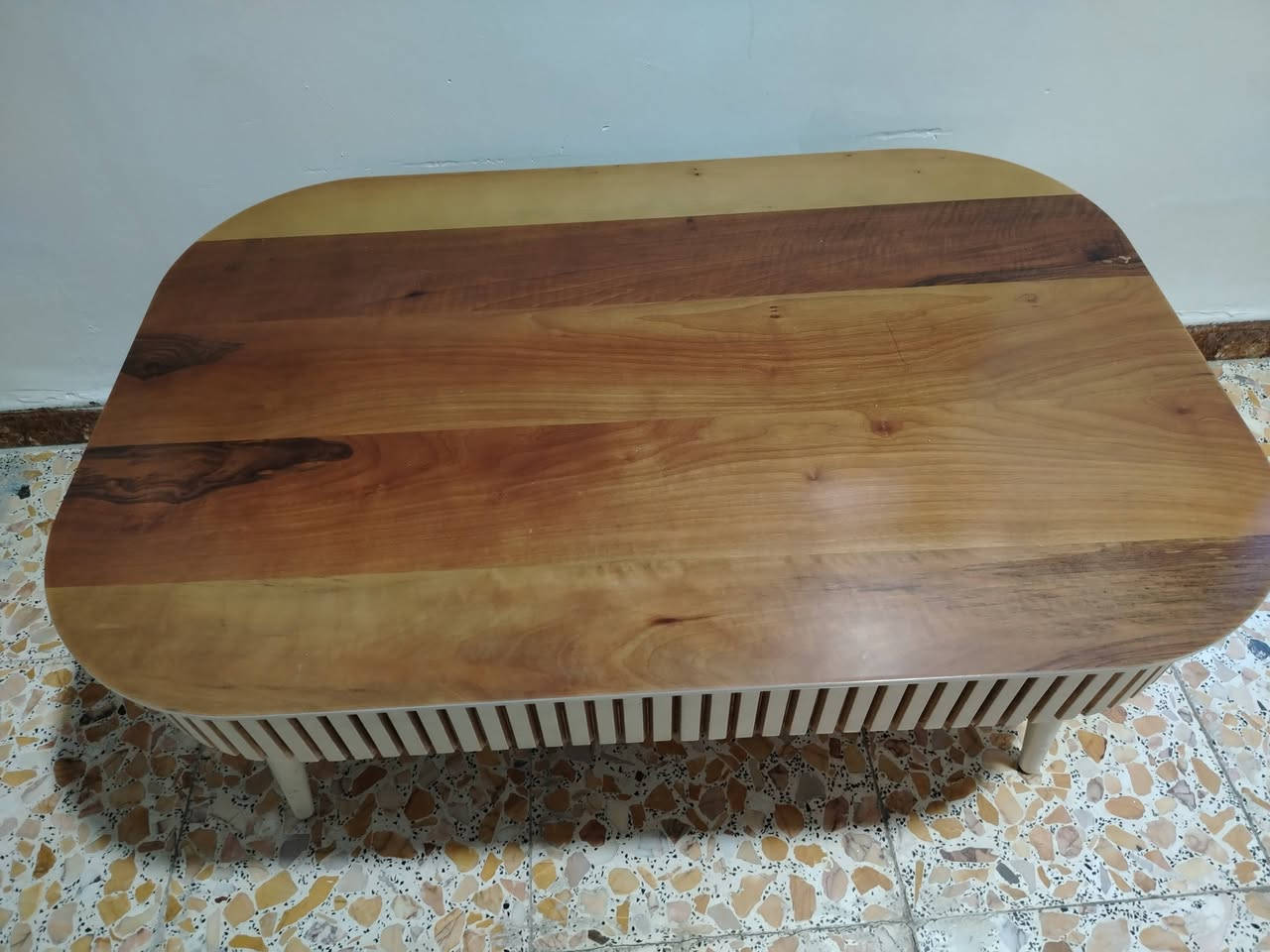 طبله والميز مالته نظيف جداً مابي اي ضربه اثنينهم ب 250 الف
 الرقم للاستفسار
***********
