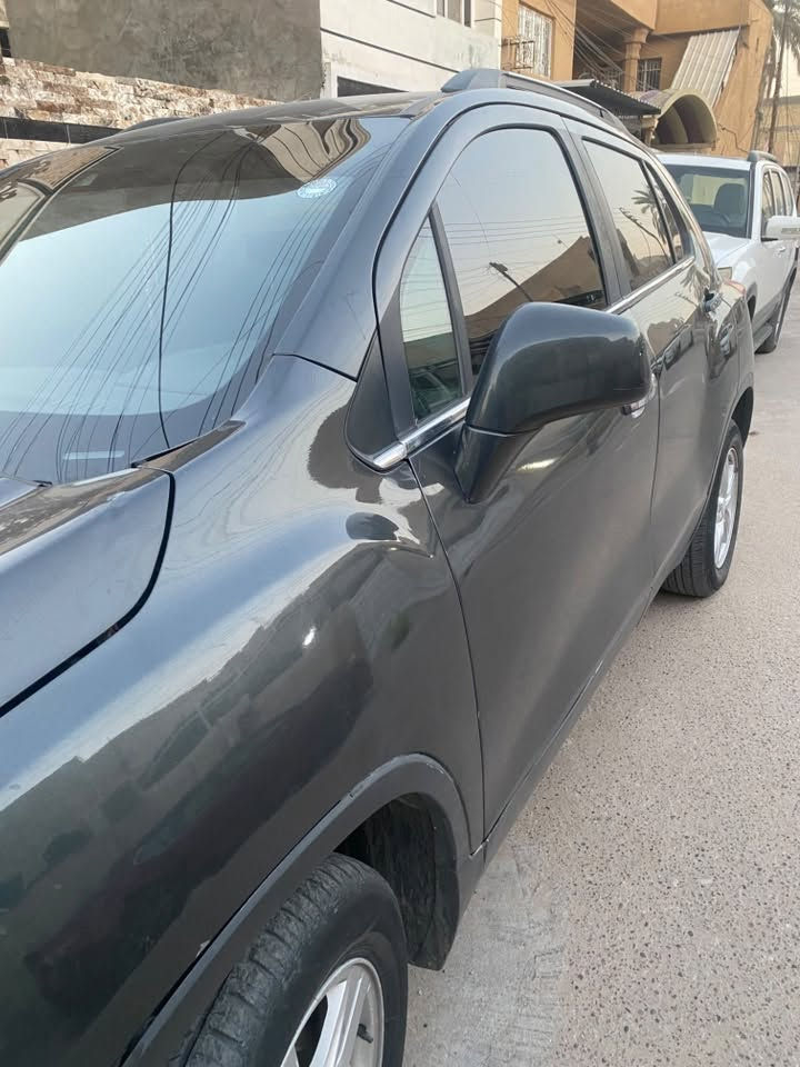 السلام عليكم
للبيع شيفروليه تراكس LT 2018
 
كشنات جلد ، مقعد السائق كهرباء ، شاشة ابل كار بلاي و اندرويد اوتو ، نظام سماعات Bose ، كاميرا خلفية ، حساسات خلفية ،، بصمة تشغيل ، بصمة دخول للابواب الامامية . 
محرك 4 سلندر سعة المحرك 1.4 تيربو نظام ECO اقتصادي جداً تبريد ثلج 
كيرها 6 نمر ماشي 89الف ميل وارد امريكي حادثها جاملغ 
سعرها 87$ورقه و بيها مجال رقم اربيل اشوكت متريد احولك 
مكان السيارة بغداد السياره خير من الله 
رقمي ***********
واتساب فقط
