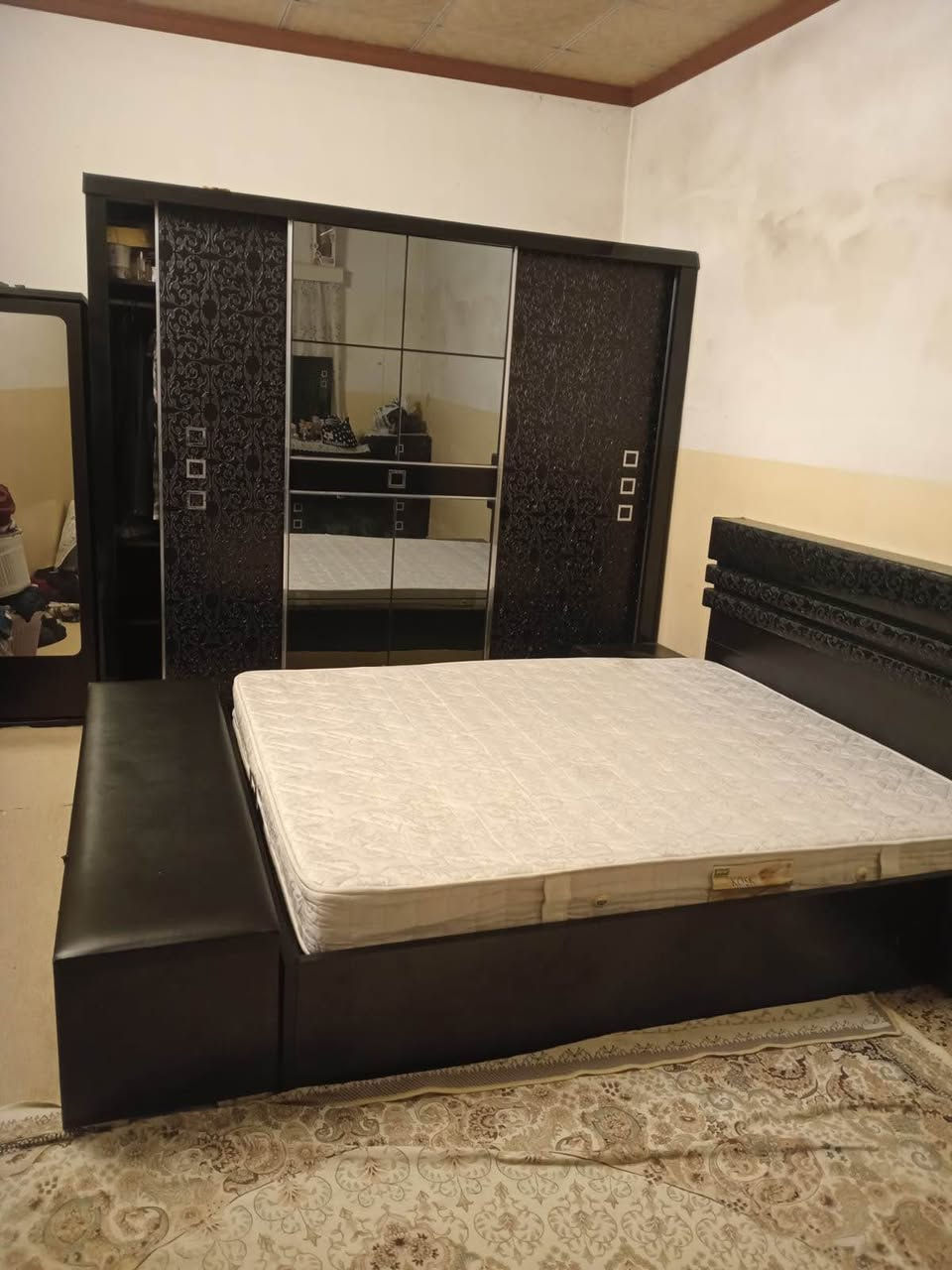غرفة نوم • ٨ قطع • أربيل