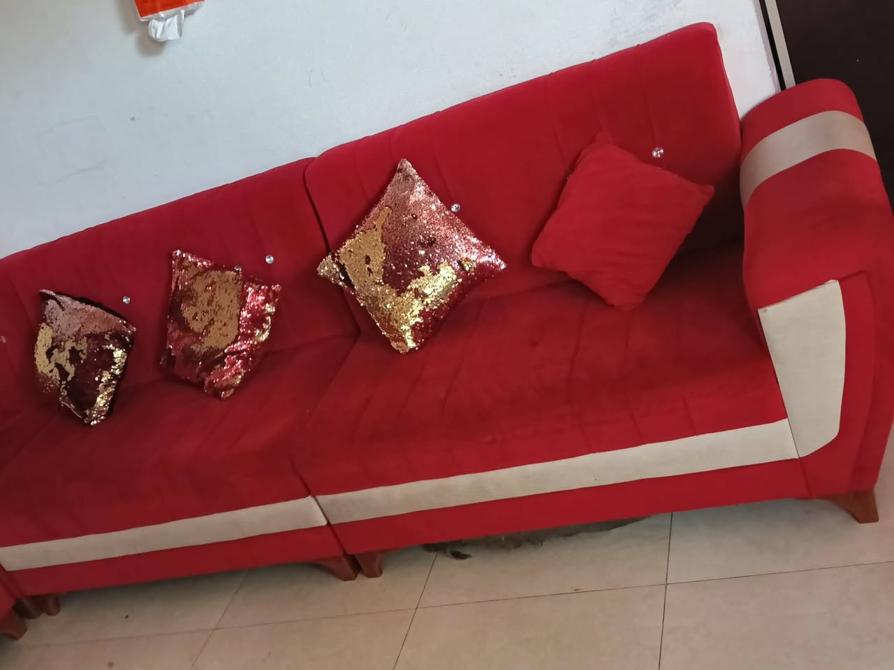 يابلاش يابلاش
طخمين قنفات ابيعهم سوى طول ٧ متر نضاف مال بيت يحتاجلهم شويه ترتيب اذا واحد يريد يرتبهم .
قفلهم قفلهم اثنينم ب ١٧٥ الف 
طخمين ب ١٧٥ 😱😱😱
عرض حصري اليوم فقط 
***********
